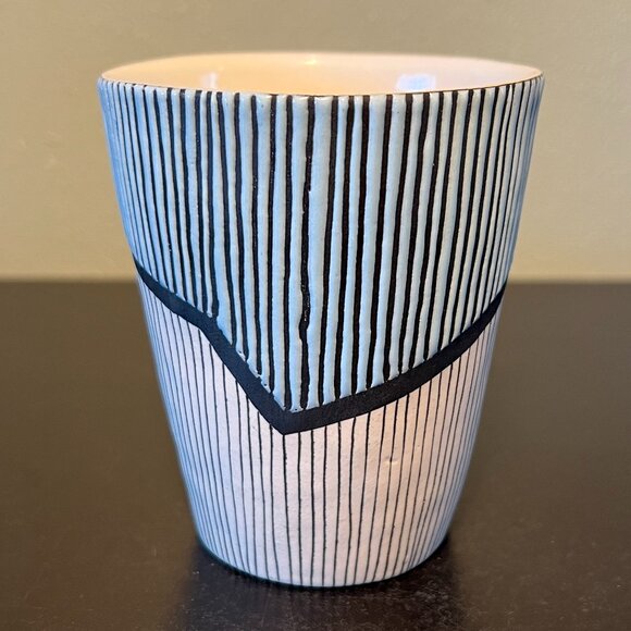 Handcrafted LIZ PECHACEK Signed Ceramic Mug w/ Inlay & Wax Resist Glaze Striped - Picture 2 of 12